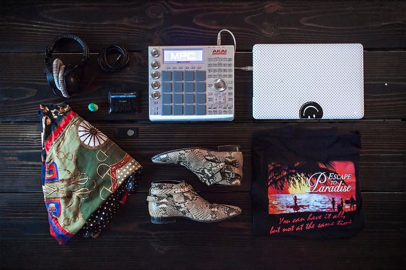 Essentials：No Vacancy Inn の Acyde