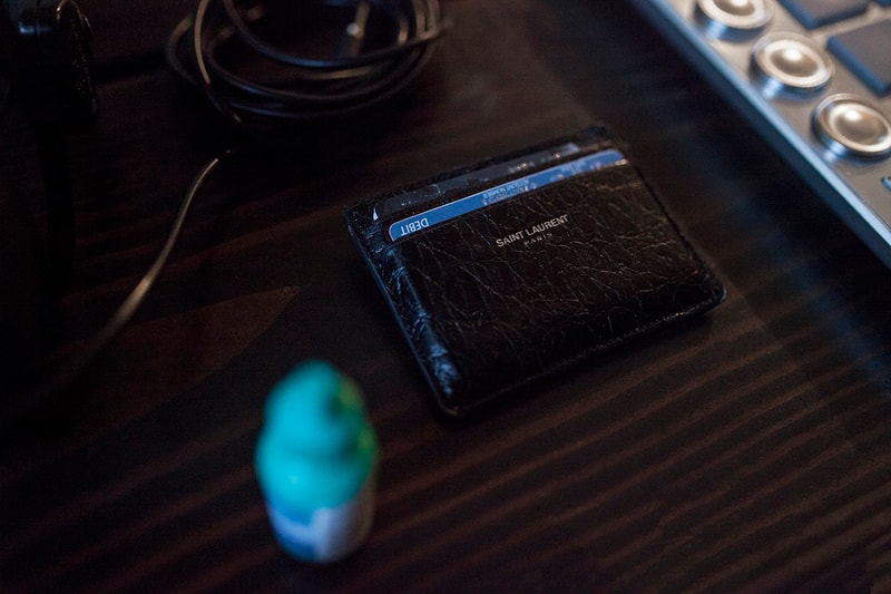 Essentials：No Vacancy Inn の Acyde