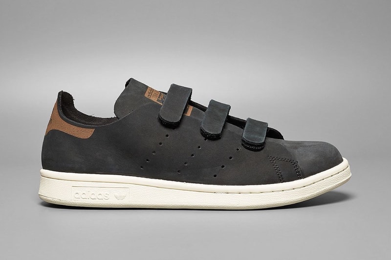 adidas Stan Smith OP に柔らかみのあるライトピンクとスモーキーブラックが登場