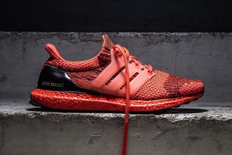ソールまで赤く染まった adidas UltraBOOST のファーストルック