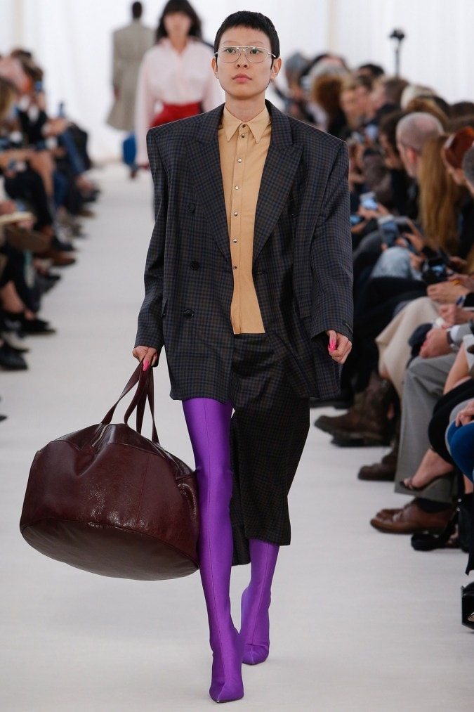 Demna Gvasaliaによる Balenciaga 2017 Spring/Summerコレクション