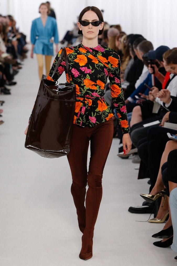 Demna Gvasaliaによる Balenciaga 2017 Spring/Summerコレクション