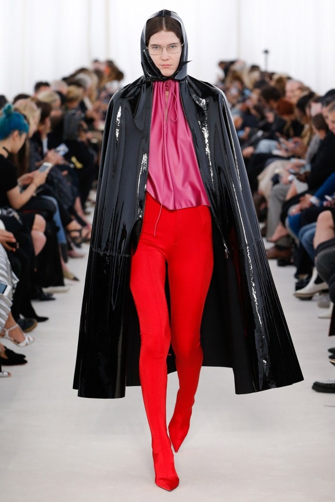 Demna Gvasaliaによる Balenciaga 2017 Spring/Summerコレクション