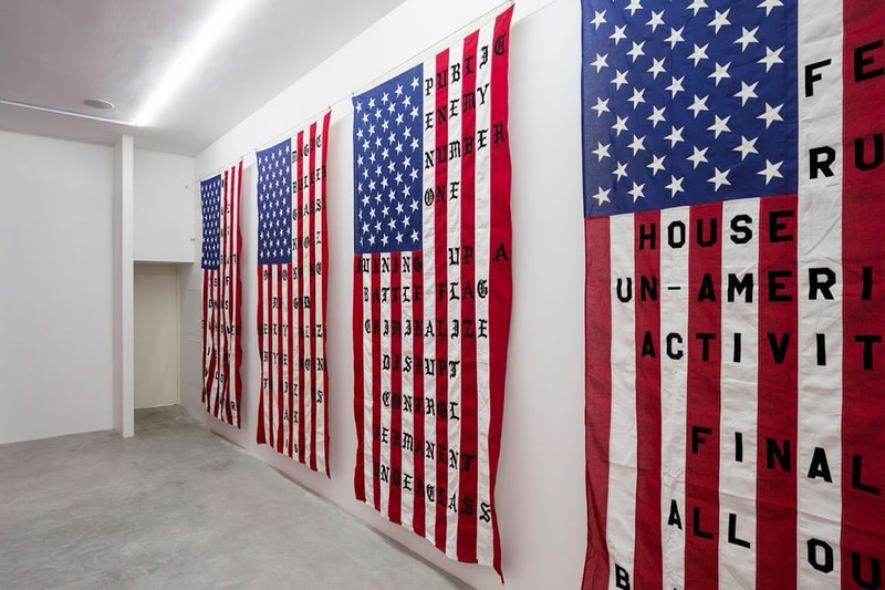 アメリカの歴史にインスパイアされた Cali Thornhill Dewitt のエキシビジョン"29 Flags"がスタート