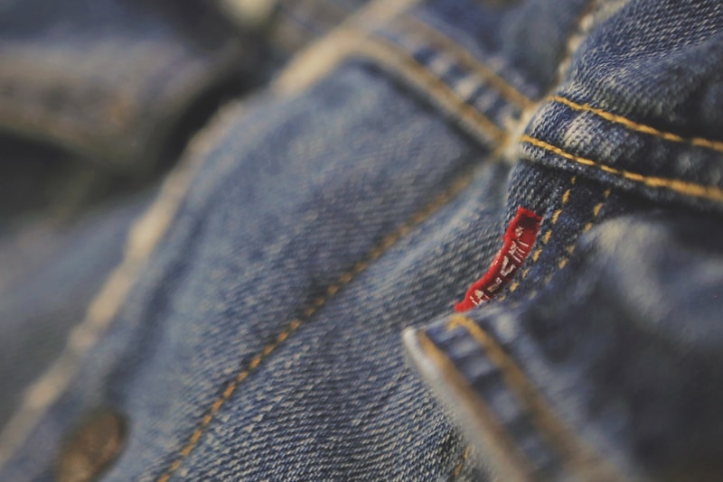 Essentials：Levi’s® Vintage Clothing x END. 