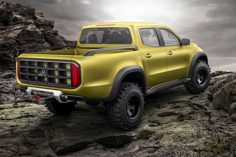 Mercedes-Benz より同社初となるピックアップトラック X-Class が登場