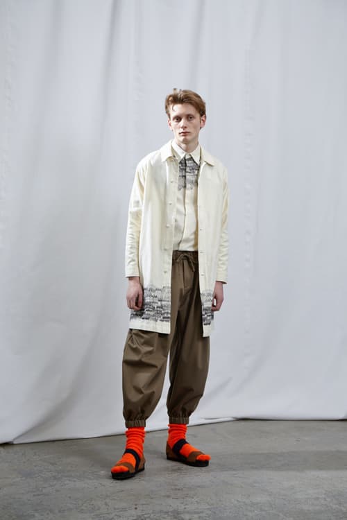 MIDIUMISOLID より2016年秋冬のルックブックが到着