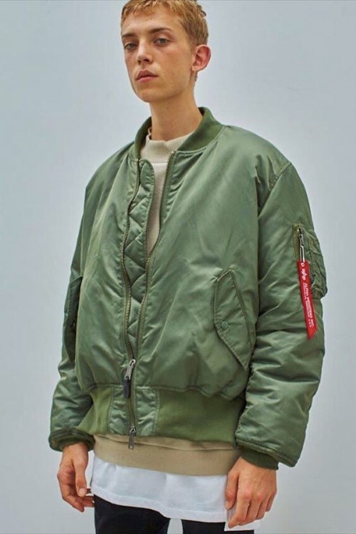 古き良きものに現代的なディテールを搭載した Alpha Industries x monkey time MA-1 ジャケット