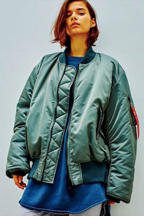 古き良きものに現代的なディテールを搭載した Alpha Industries x monkey time MA-1 ジャケット