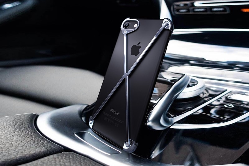 The RADIUS v4 から iPhone 7/7 Plus 専用のケースが登場