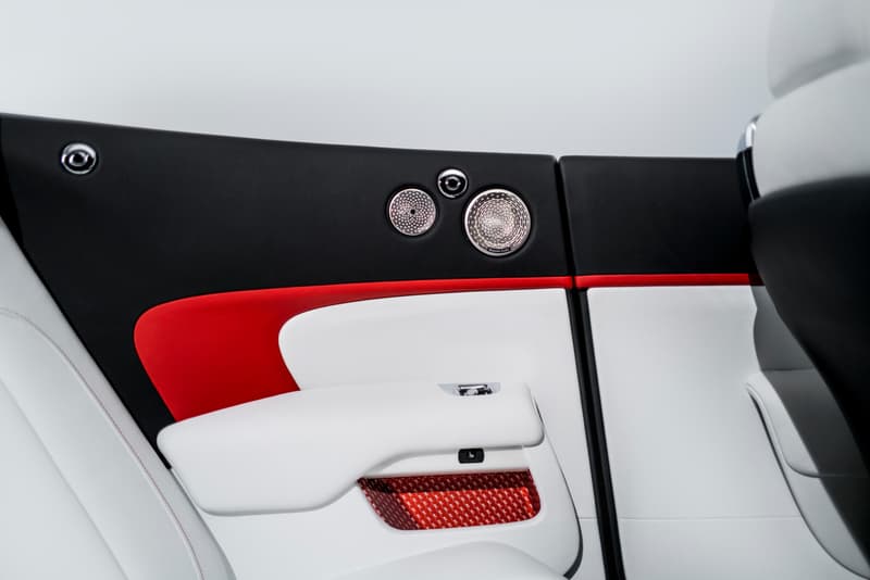 Rolls-Royce よりファッションをテーマにした Dawn 特別モデルが登場