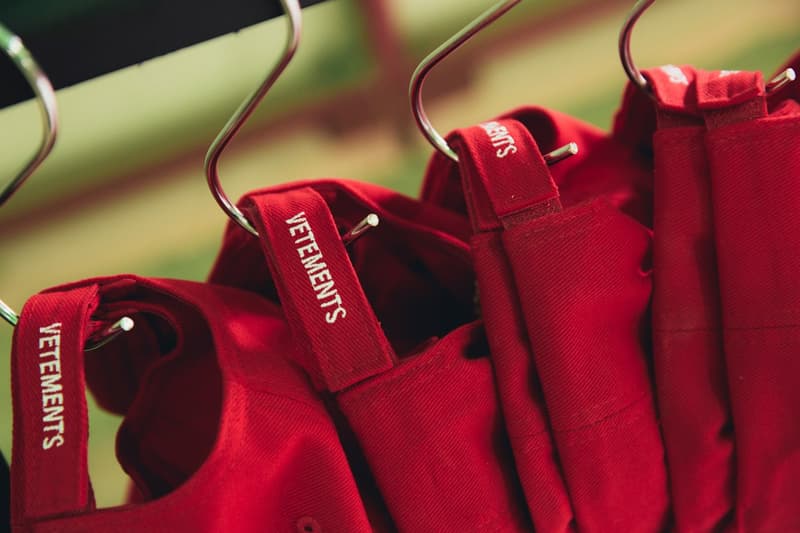 Vetements & MATCHES FASHION が "Official Fake" ガレージセールをソウルで開催