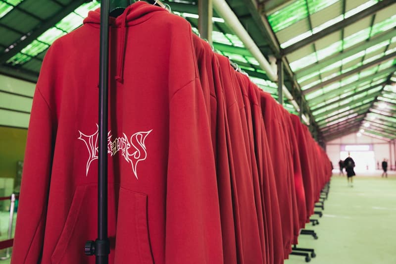 Vetements & MATCHES FASHION が "Official Fake" ガレージセールをソウルで開催