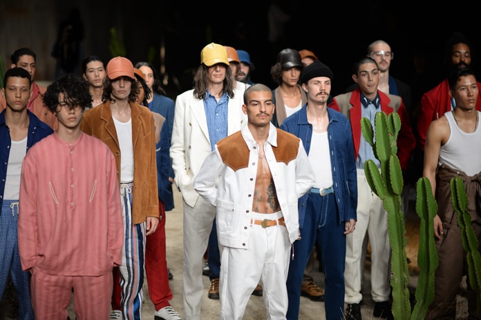 Umit Benan が東京で発表した2017年春夏コレクションのバックステージをレポート