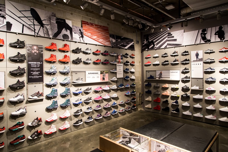 adidas がスタジアムをイメージした旗艦店をニューヨークにオープン 