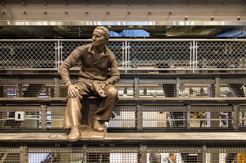 adidas がスタジアムをイメージした旗艦店をニューヨークにオープン 