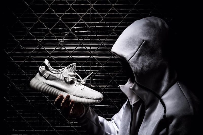 yeezy 350 v2 hypebeast