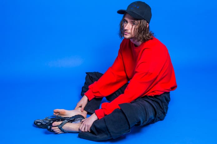 10シーズン目を迎えた mythography が2017年春夏のルックブックを公開