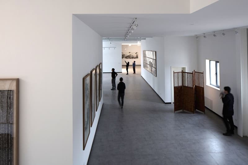 建築事務所 OfficeProject が北京の工場を美しい自宅兼クリエイティブスペースにリノベート