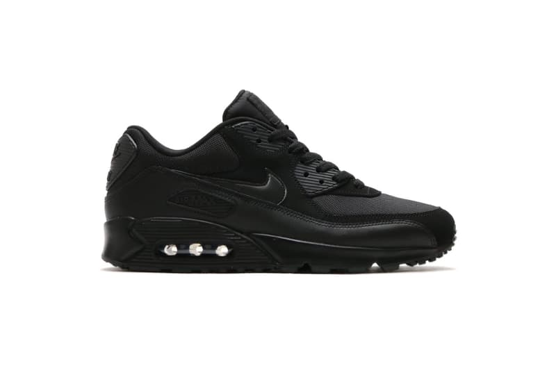 NIKE AIR MAX 90 triple black triple white orange
