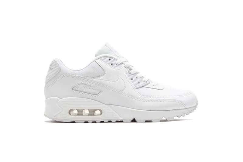 NIKE AIR MAX 90 triple black triple white orange