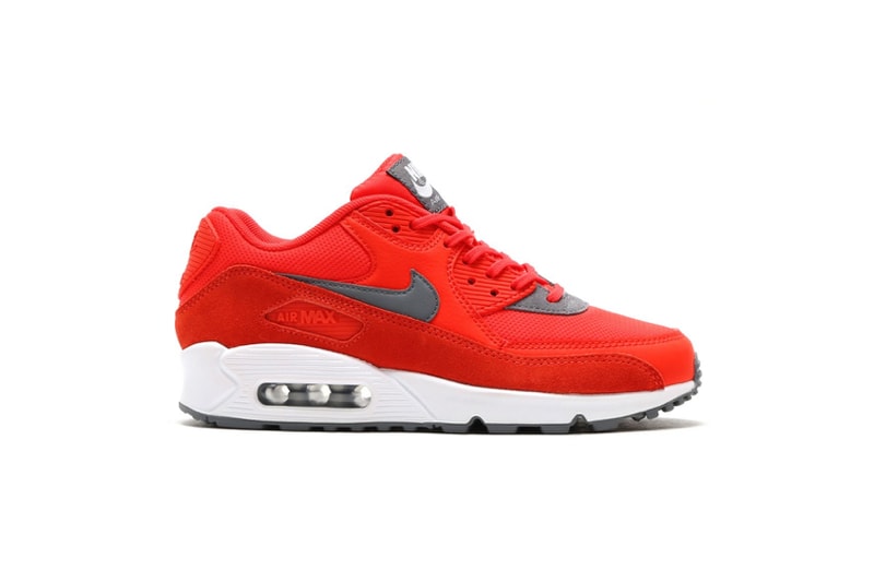 NIKE AIR MAX 90 triple black triple white orange
