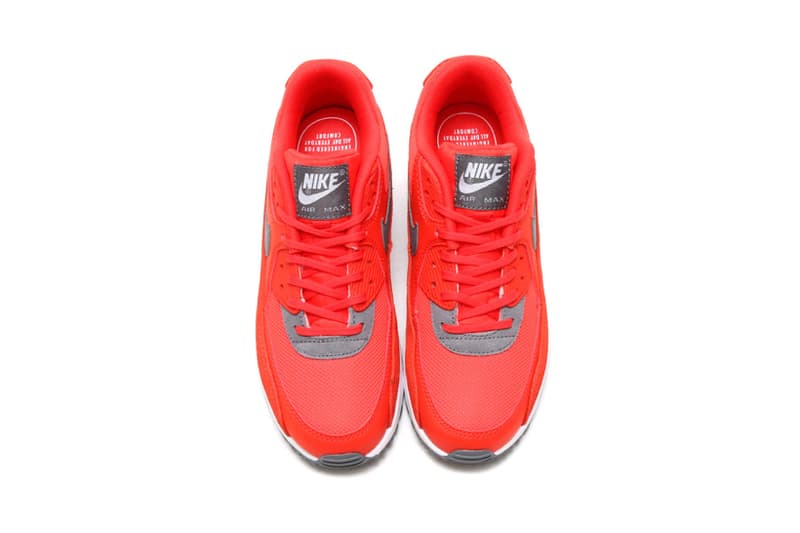 NIKE AIR MAX 90 triple black triple white orange