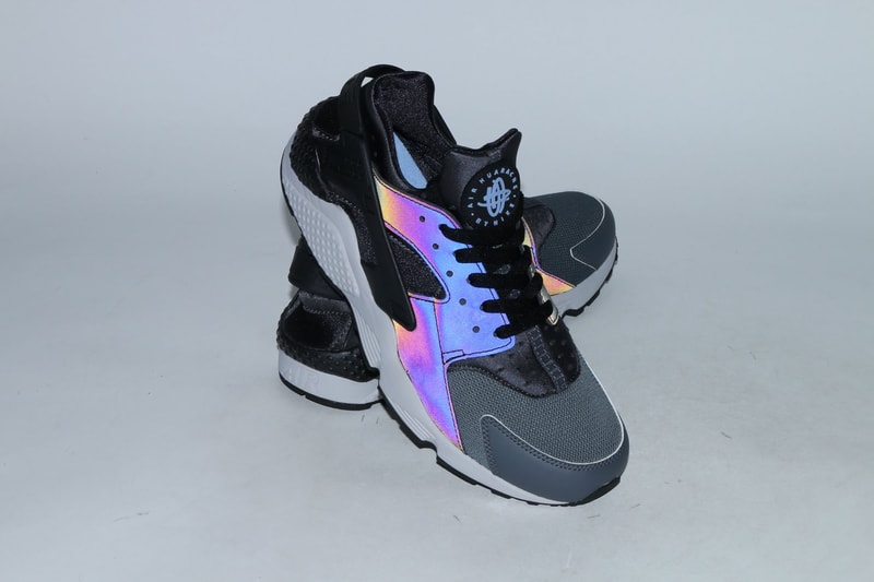 NIKE SPORTSWEAR NIKE SOCK DART SE PREMIUM NIKE AIR HUARACHE RUN PRM AURORA PACK