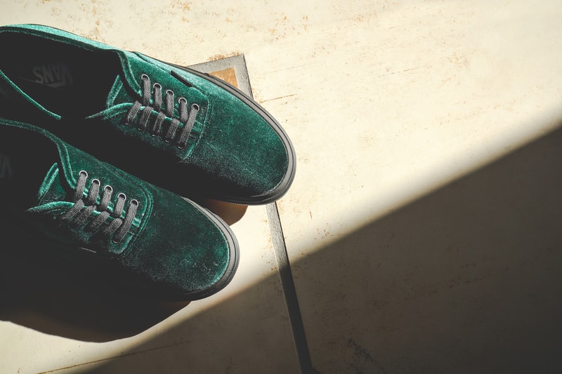 BILLY’S ENT Vans AUTHENTIC V44 VELVET green