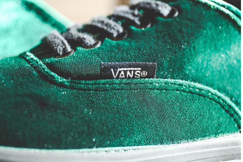 BILLY’S ENT Vans AUTHENTIC V44 VELVET green