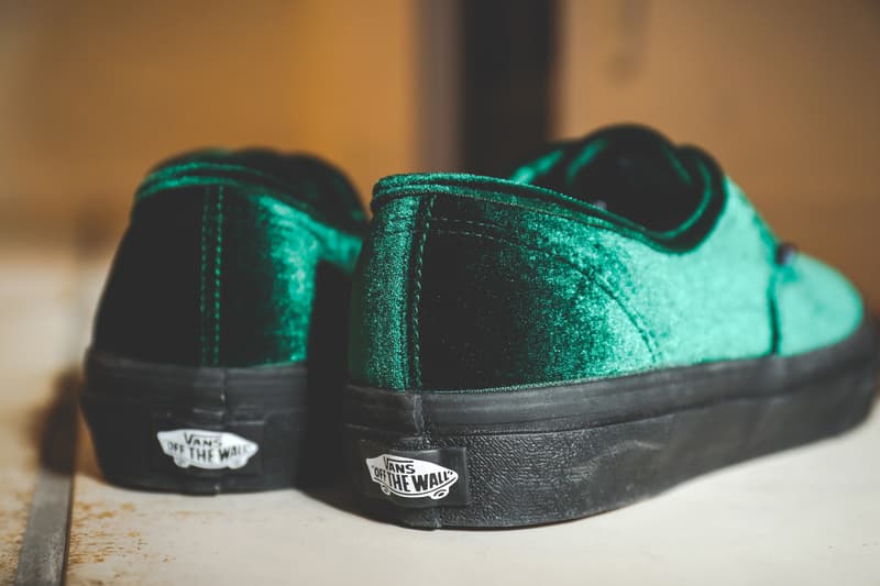 BILLY’S ENT Vans AUTHENTIC V44 VELVET green