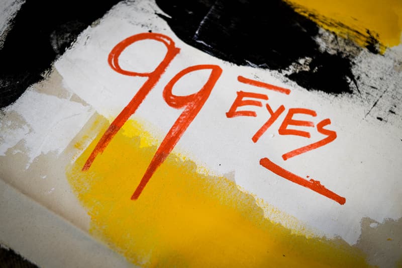 クロムハーツがマット・ディジャコモ特別展を開催：アートピース制作風景をレポート