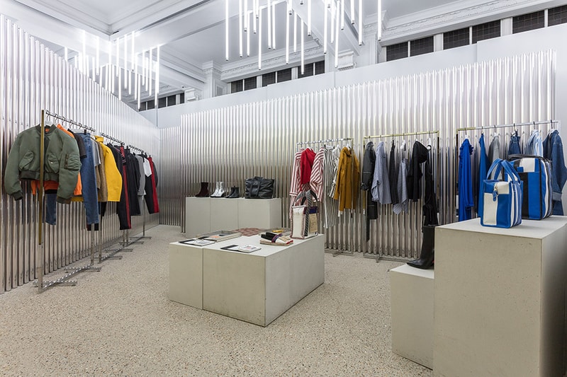2017年春夏シーズンを立ち上げた Dover Street Market London の店内をチェック