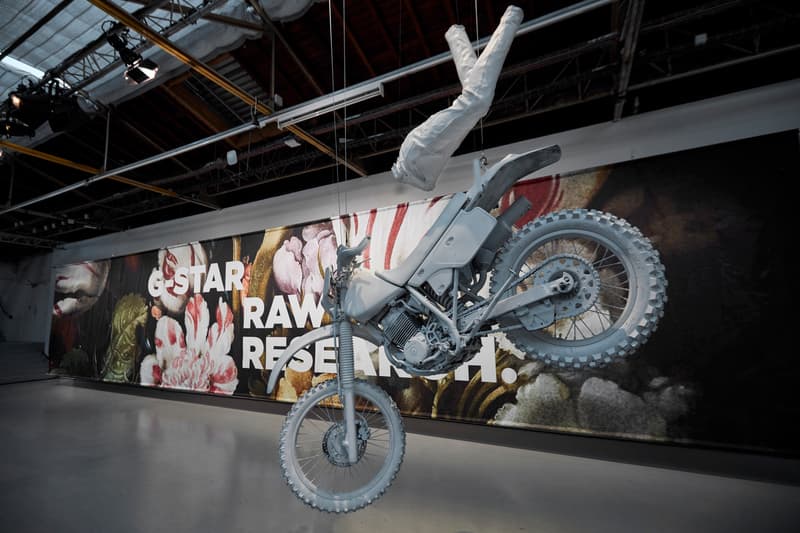 G-Star RAW アイター・スロープによるパリでの Raw Research. プレゼンテーション