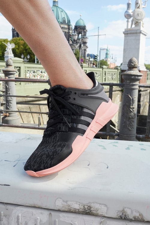 adidas Originals EQT の最新ルックブックを手がけたのは、有名ファッションフォトグラファーのユルゲン・テラー