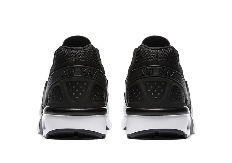 ブラック/ホワイトのカラーブロックデザインが特徴的な Nike Air Max BW Ultra
