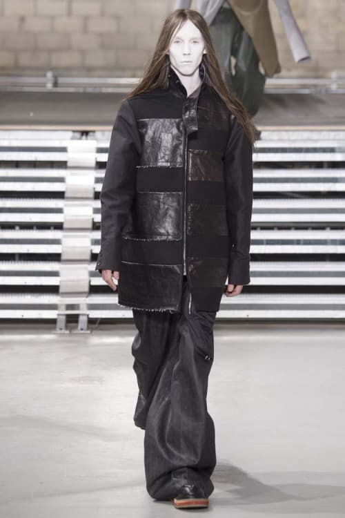 不可解な構造ながらも見る者を圧倒した Rick Owens の2017年秋冬コレクション