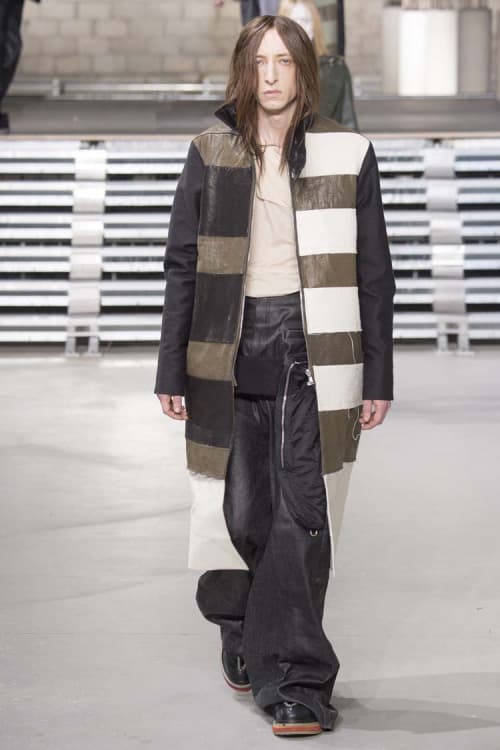 不可解な構造ながらも見る者を圧倒した Rick Owens の2017年秋冬コレクション