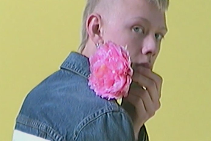 トラヴィス・スコットと Helmut Lang の不思議なキャンペーンビデオ