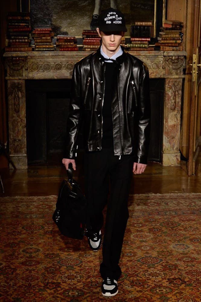 ヴァレンティノ 2017年秋冬コレクション　フランシス・ベーコン