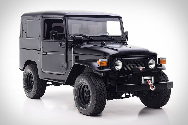 マットブラックカラーで生まれ変わった1979年製 FJ40型ランドクルーザー