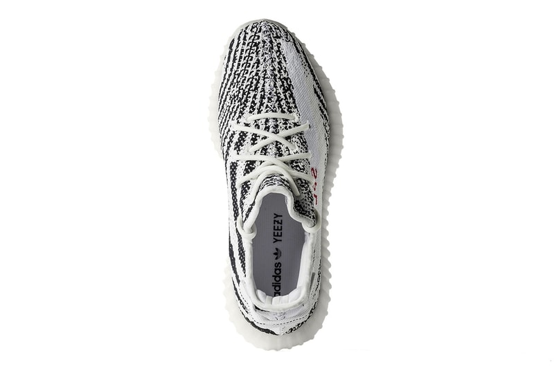 YEEZY BOOST 350 V2 “Zebra” のディティールにフォーカス