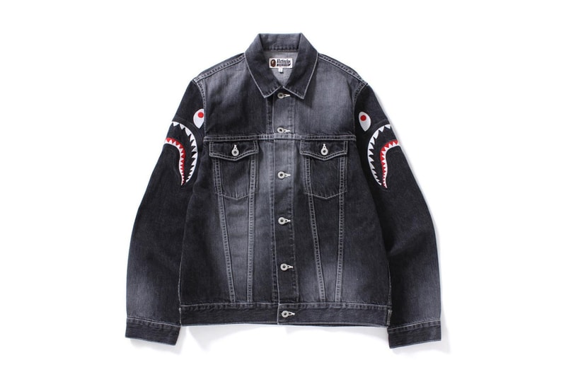 BAPE® より人気のシャークモチーフを用いたデニムジャケットが登場