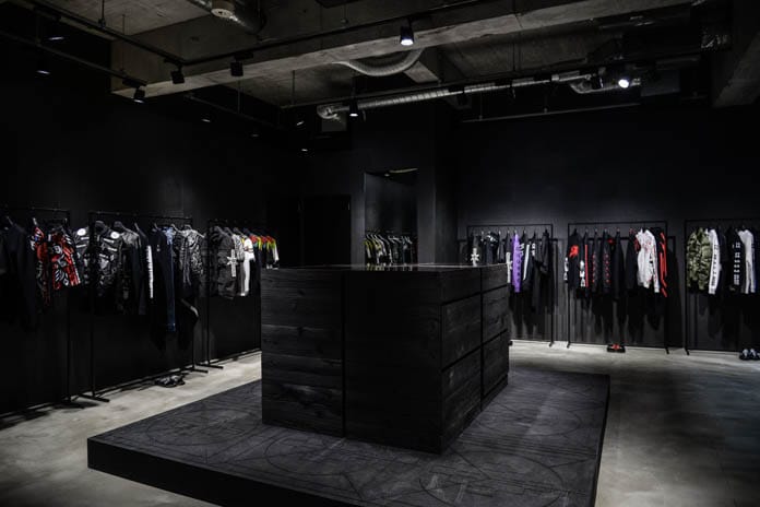 Marcelo Burlon による国内初の期間限定コンセプトストアの店内を独占公開