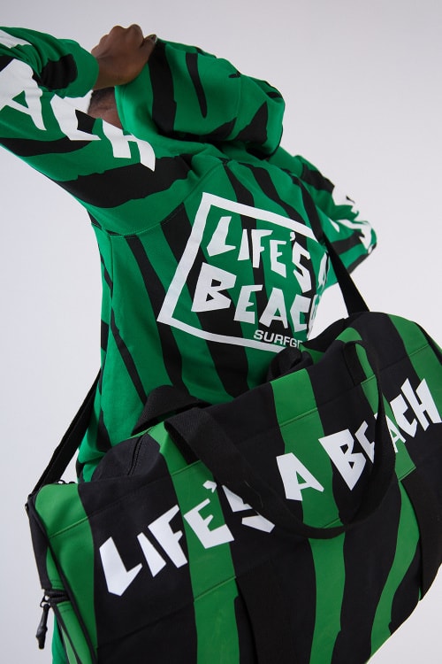 Life's a Beach がア・トライブ・コールド・クエストのアートワークを取り入れた2017年春夏コレクションを発表
