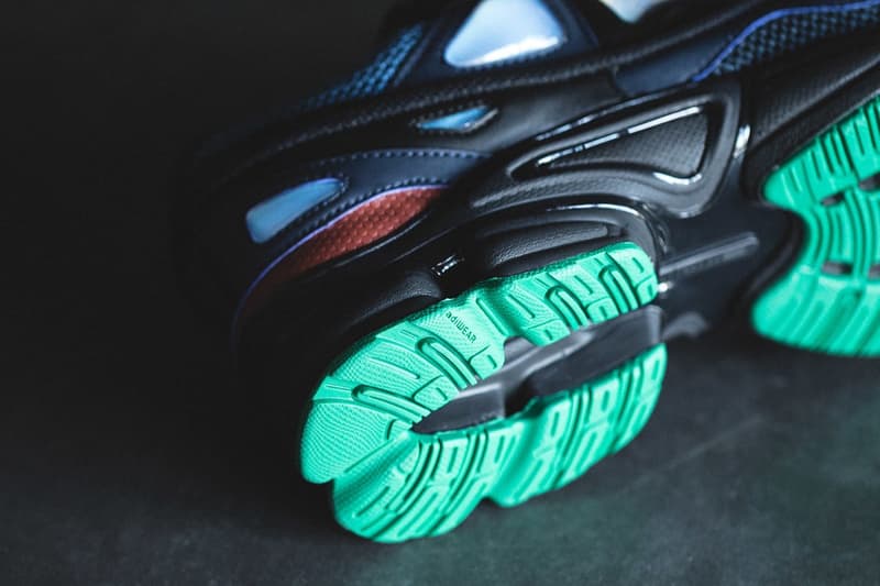 ラフ・シモンズ Ozweego 2 “Night Marine”