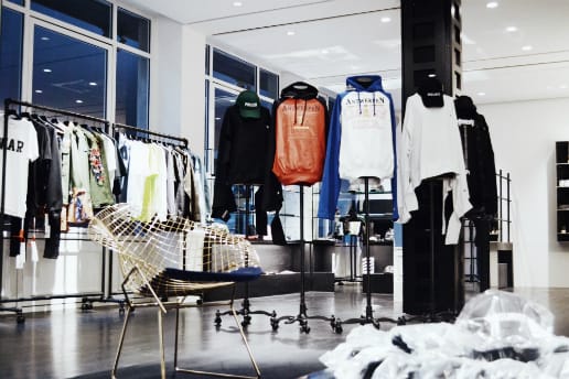 RESTIR にストリートファッションを中心としたフロアがオープン