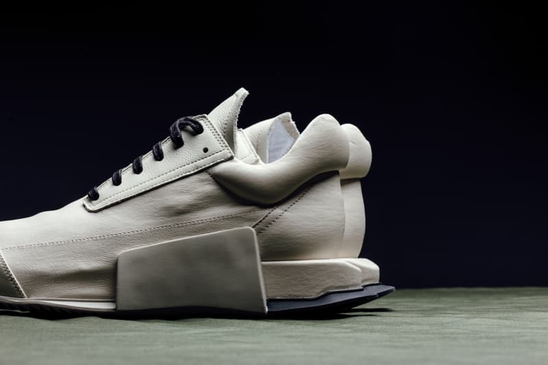  Rick Owens x adidas RO Level Runner Low にクローズアップ