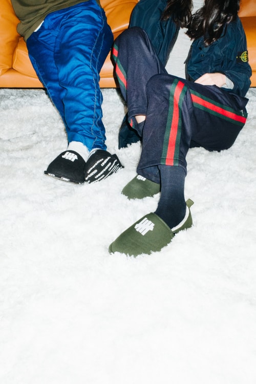 寒い季節に欠かせない UNDEFEATED のハウススリッパ