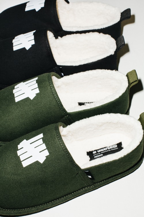 寒い季節に欠かせない UNDEFEATED のハウススリッパ